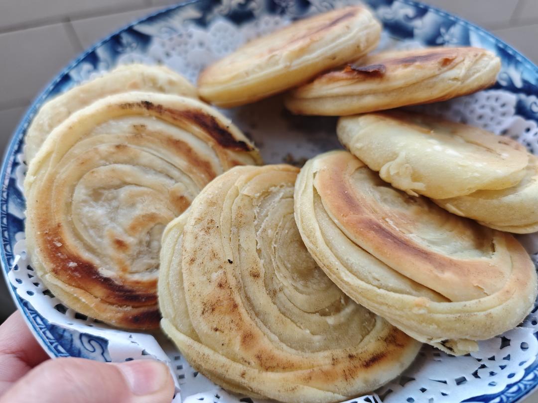 糖酥饼：一口咬下去香酥可口，层次分明