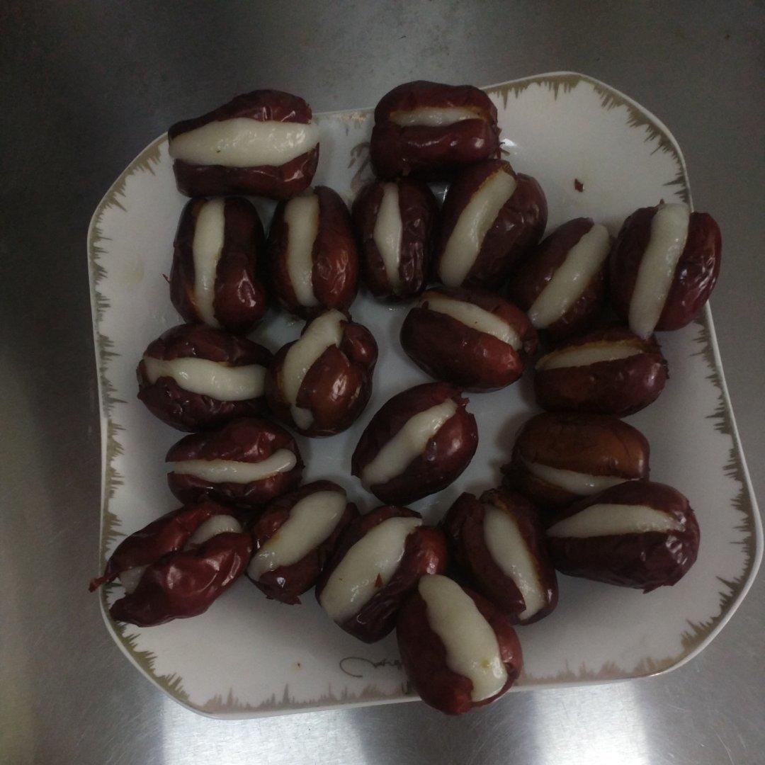 心太软— 红枣夹糯米粉