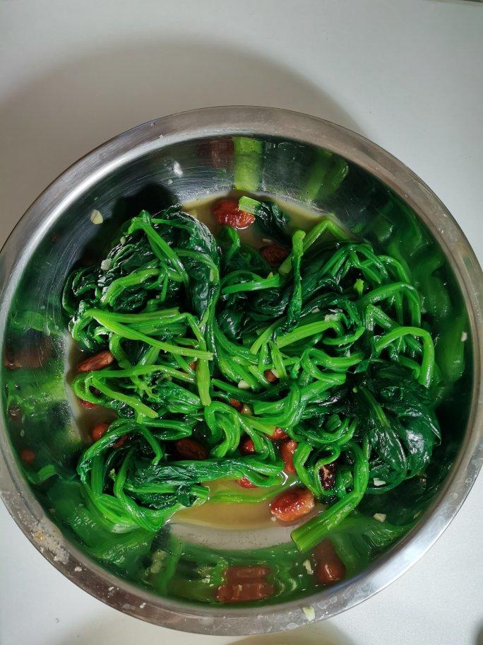 果仁菠菜