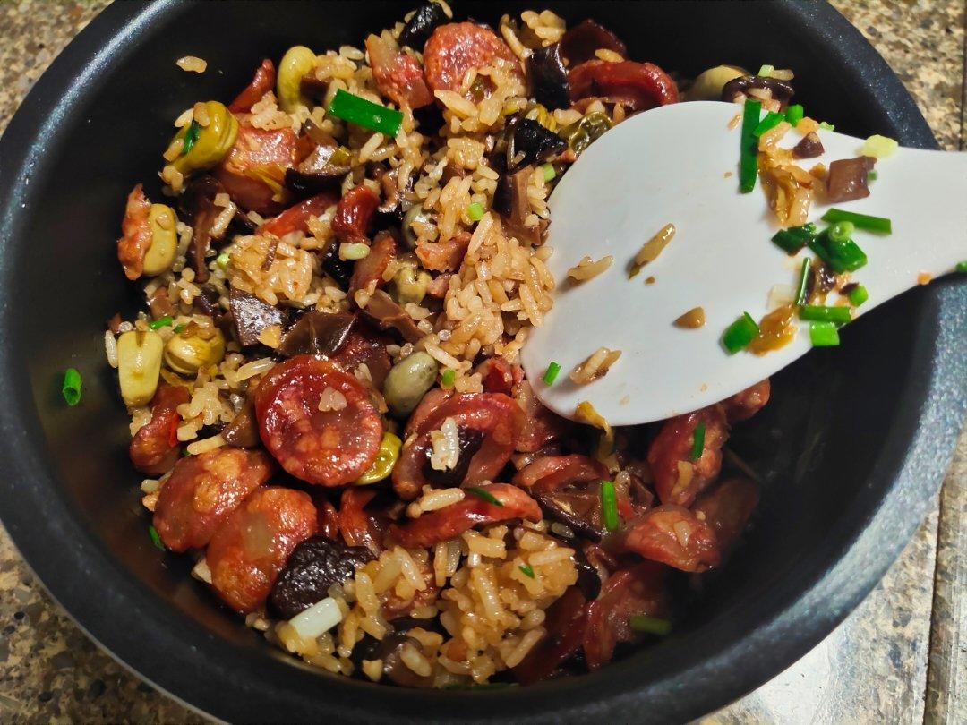 懒人必备～电饭煲腊肠焖饭