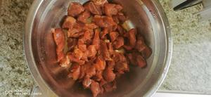 黑胡椒杏鲍菇牛肉粒的做法 步骤1