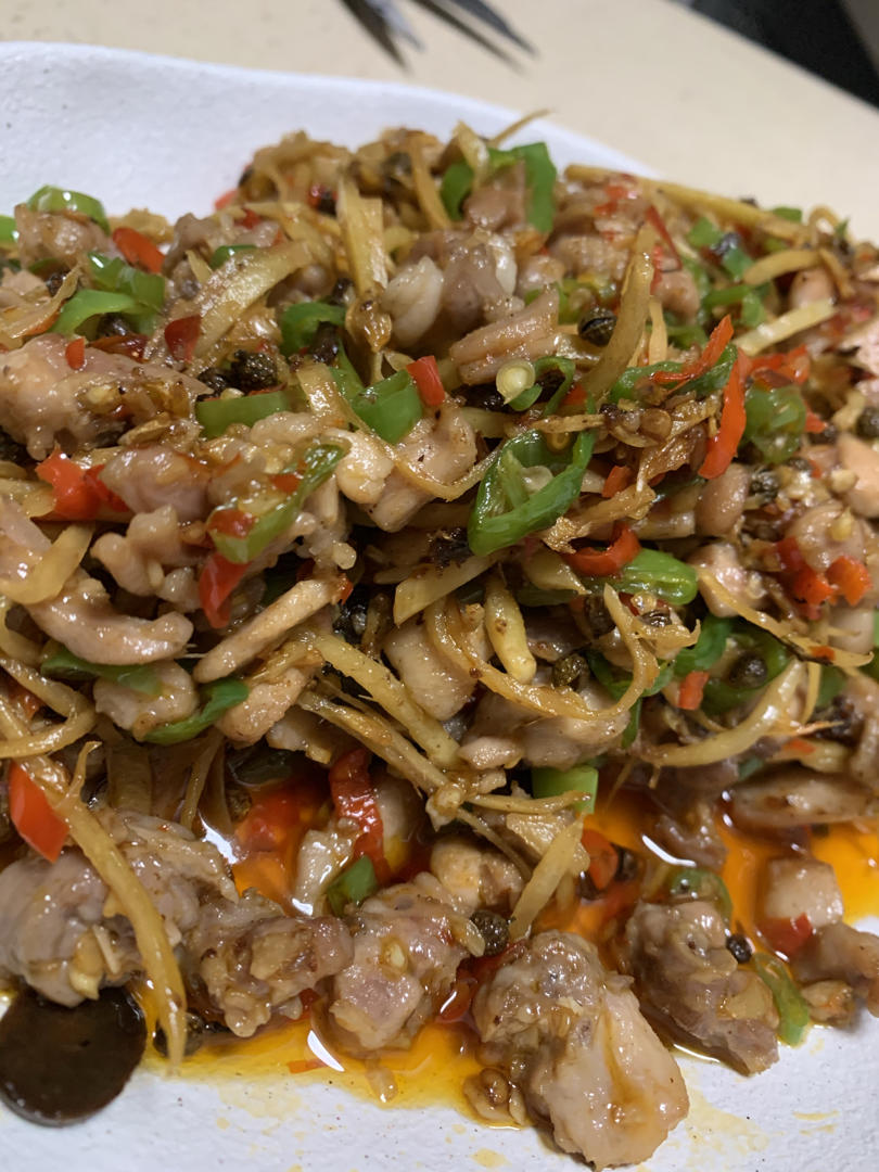 厨师长教你：自贡名菜“鲜锅兔”的家常做法，味道很赞先收藏起来