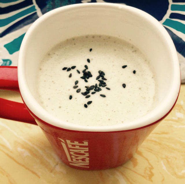 黑芝麻香蕉牛奶