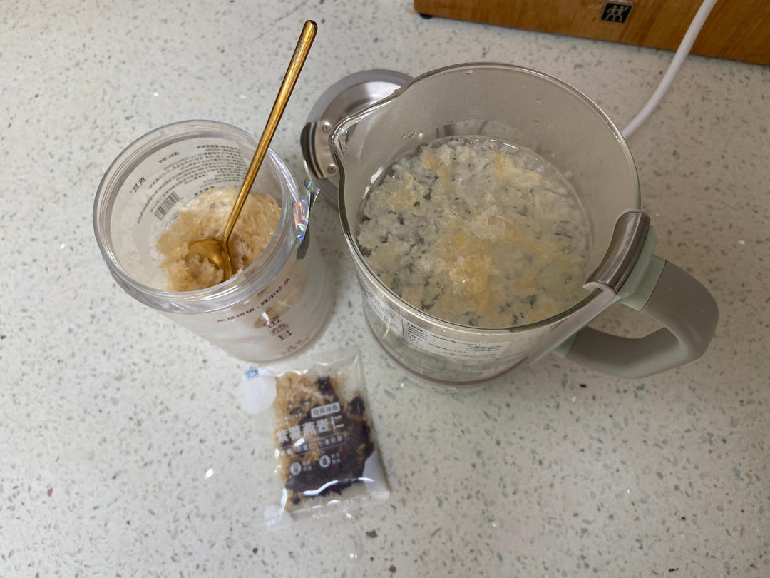 红豆莲子粥【10月北鼎养生壶食谱】