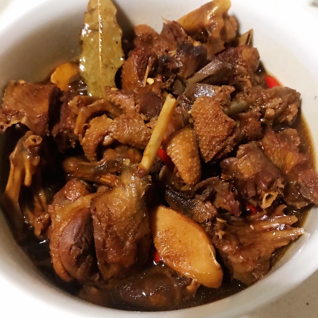 臭屁宝儿做的超简单红烧鸭子