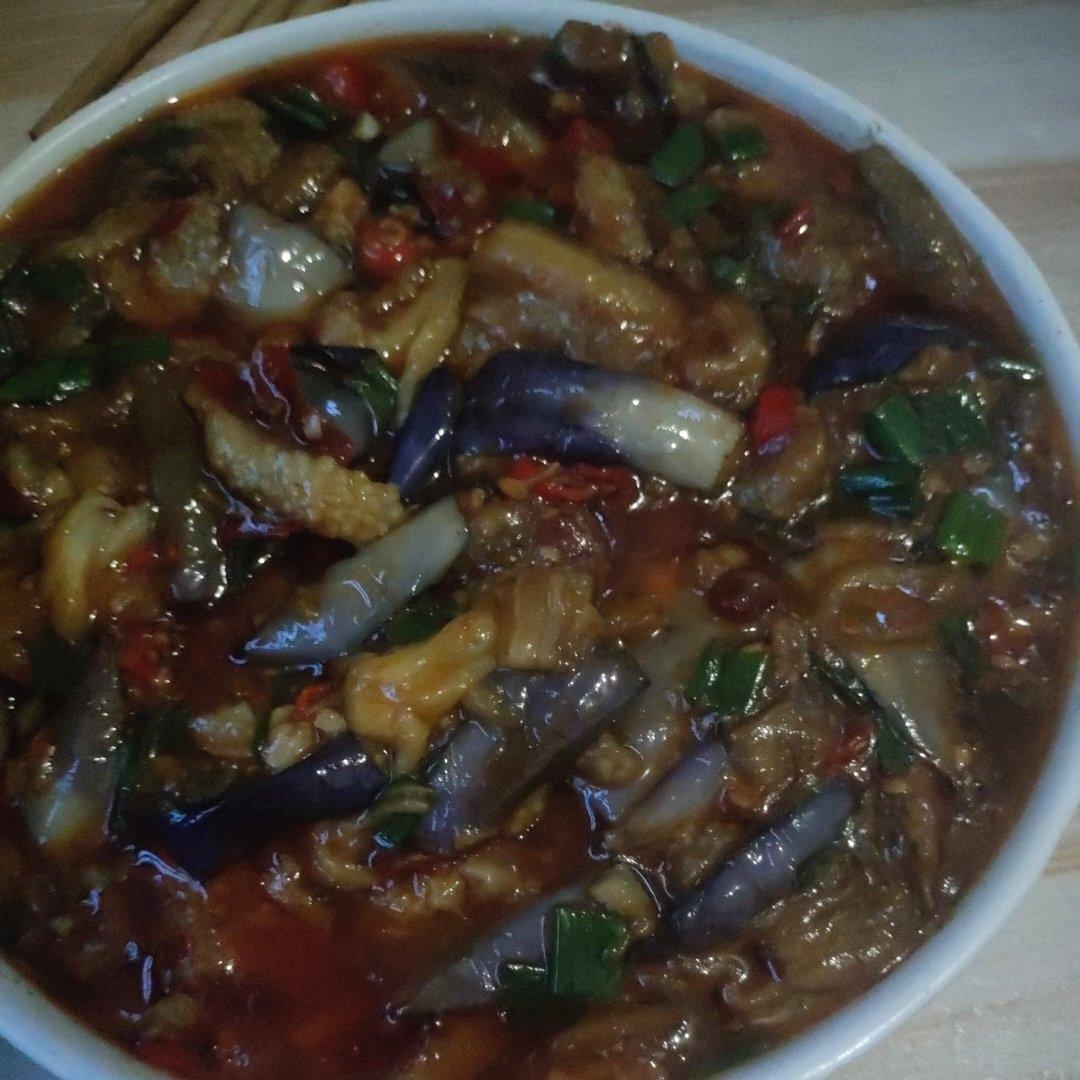开胃下饭菜！巨简单的家常鱼香茄子煲