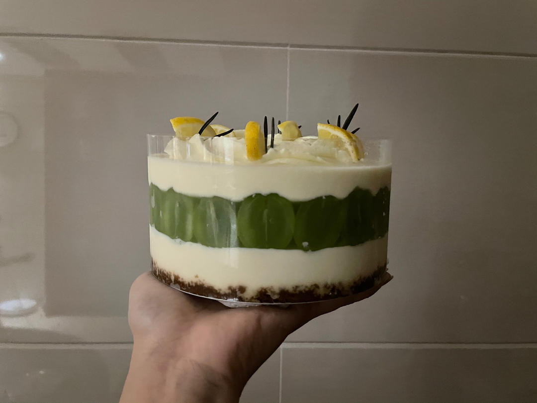 青提乌龙芝士慕斯蛋糕