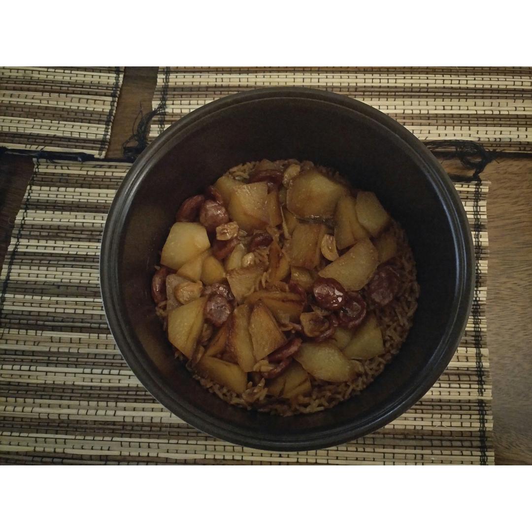 土豆焖饭（电饭锅版）