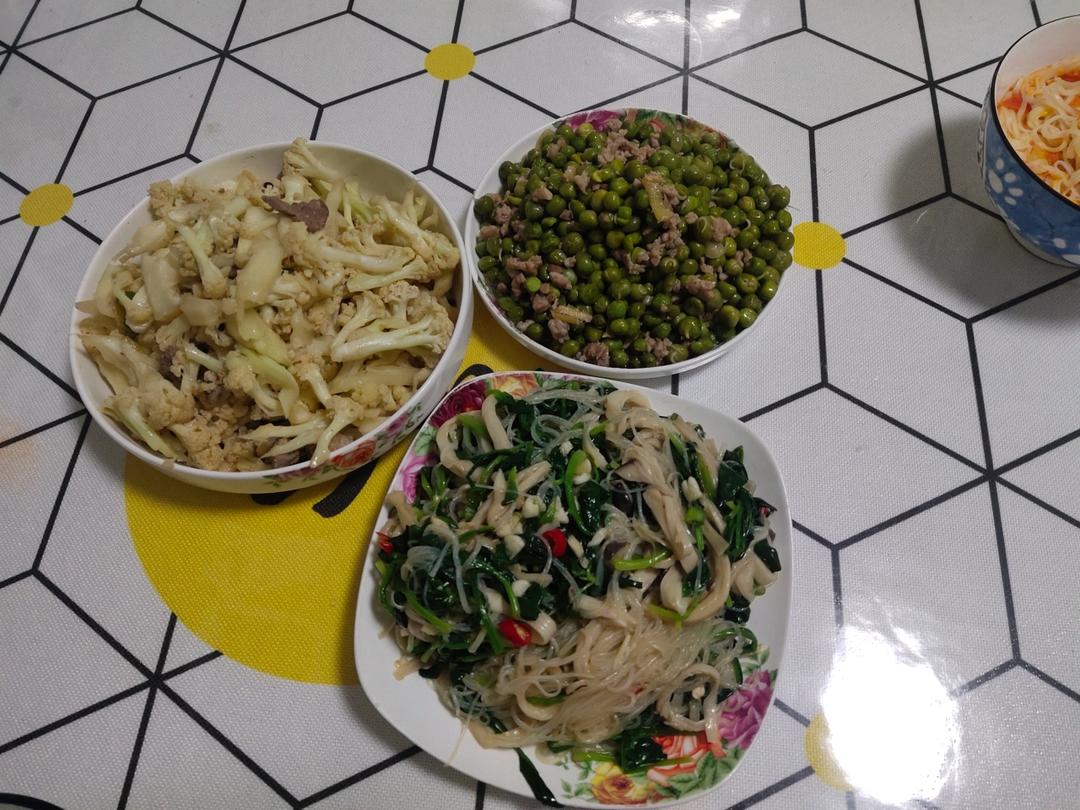 菠菜拌粉丝
