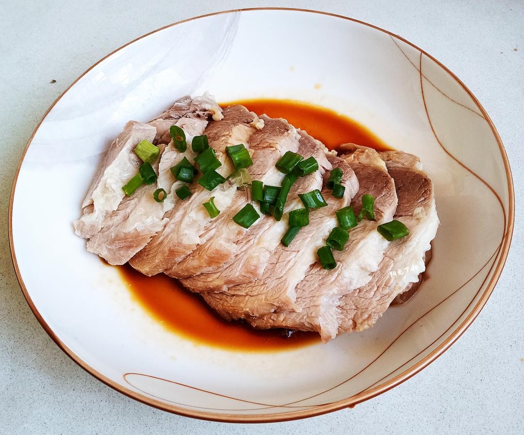 白切肉🥩这样做.入口滑嫩香甜.肥而不腻.味道真棒