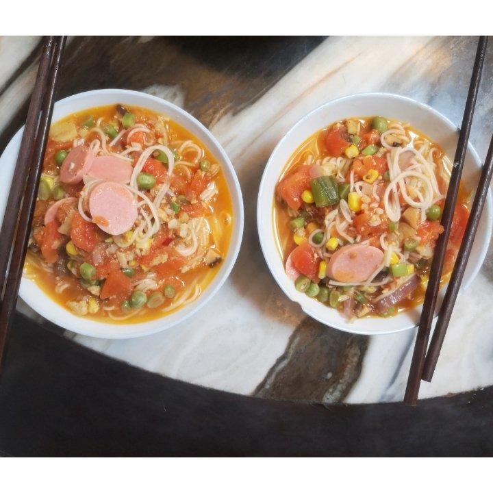 牛肉茄丁什锦面