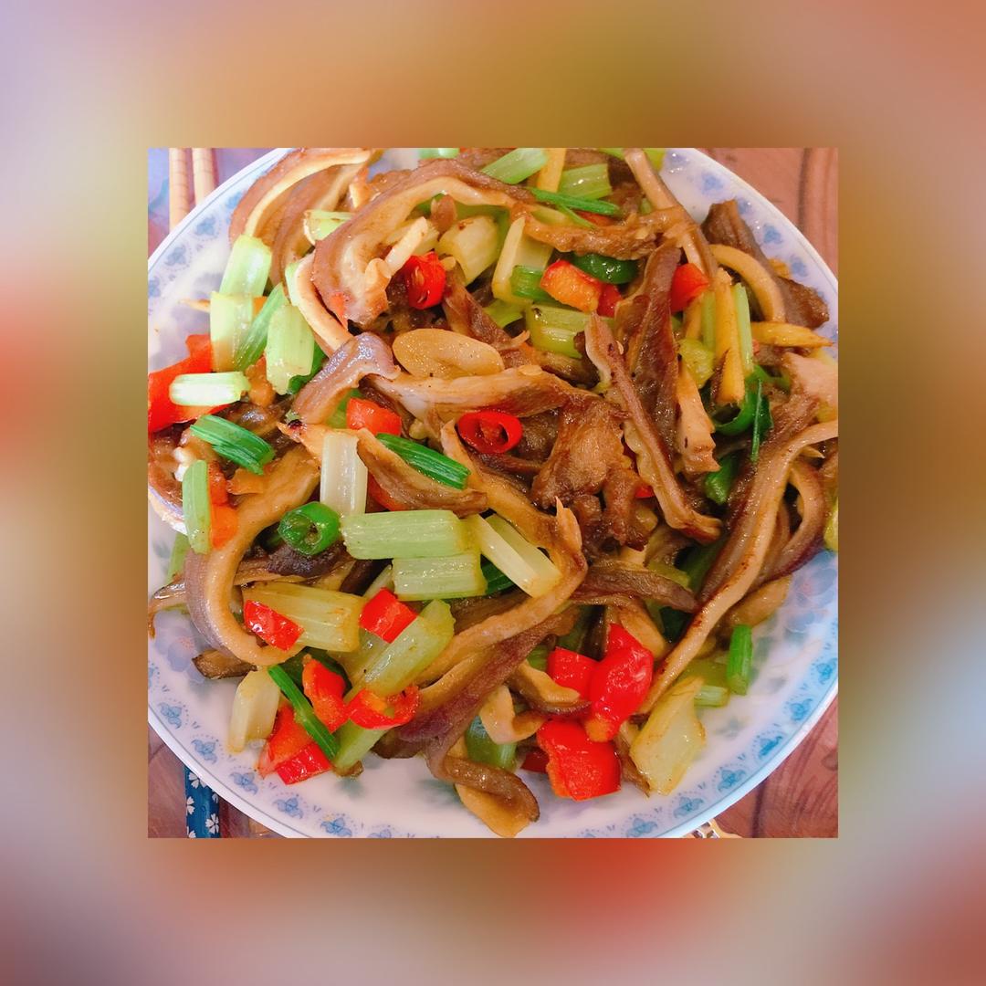 辣椒炒肚丝