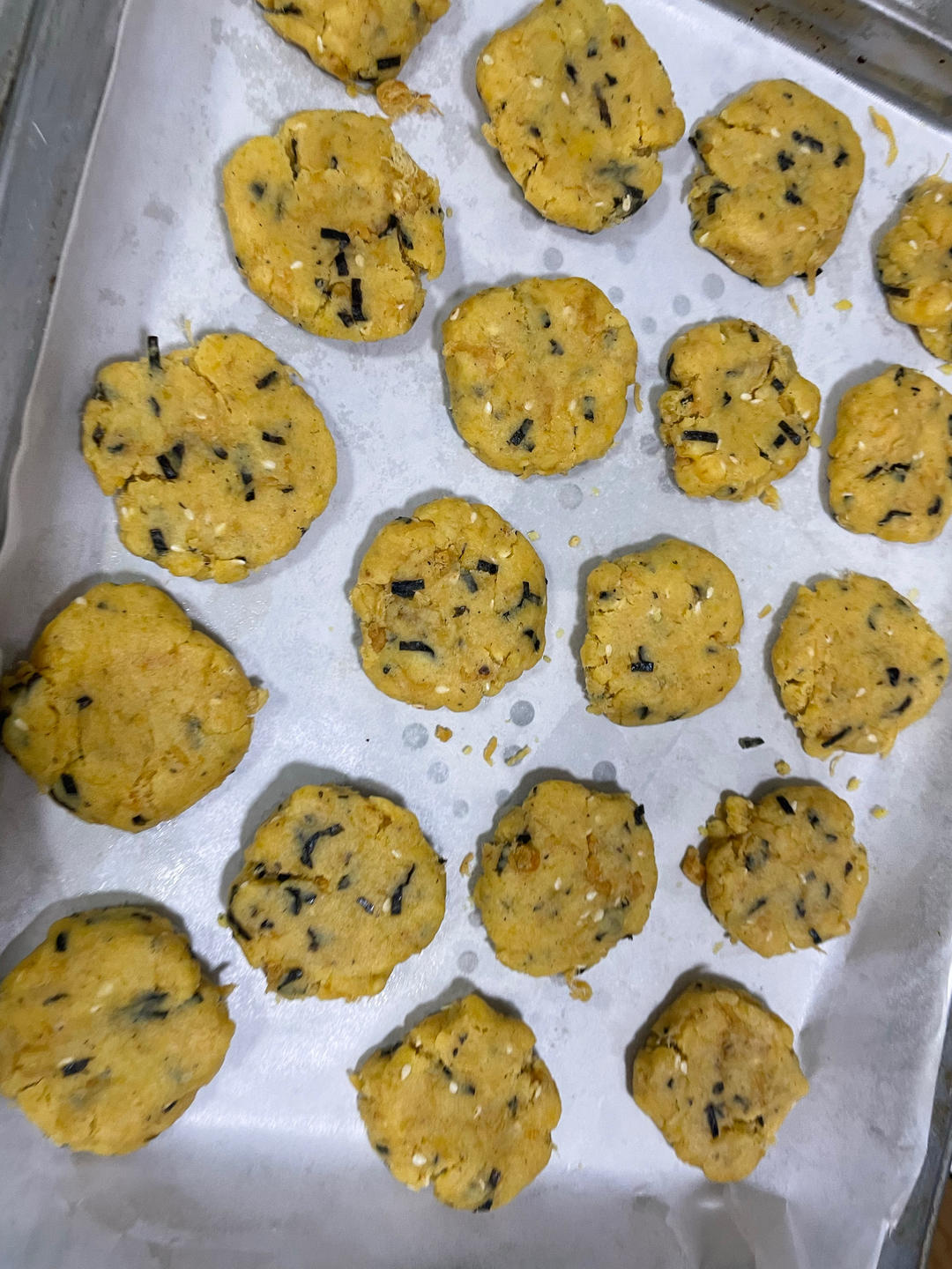 酥的掉渣的香葱海苔肉松饼干