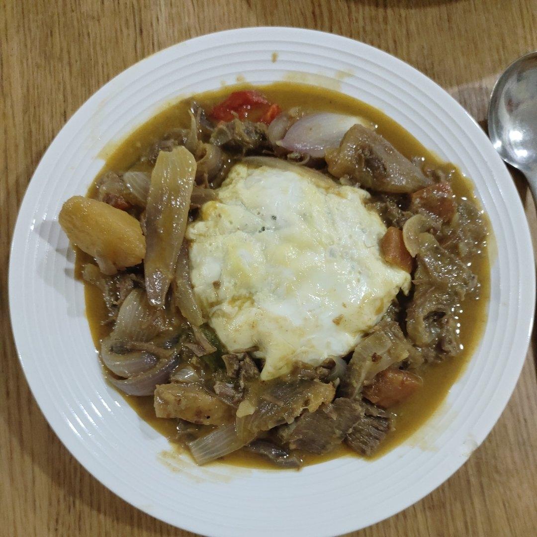 干饭人必备富士山咖喱蛋包饭