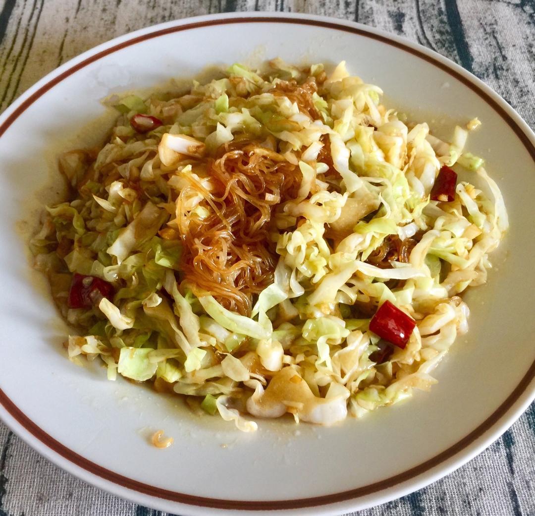 卷心菜炒粉丝 Glass noodles with Cabbage