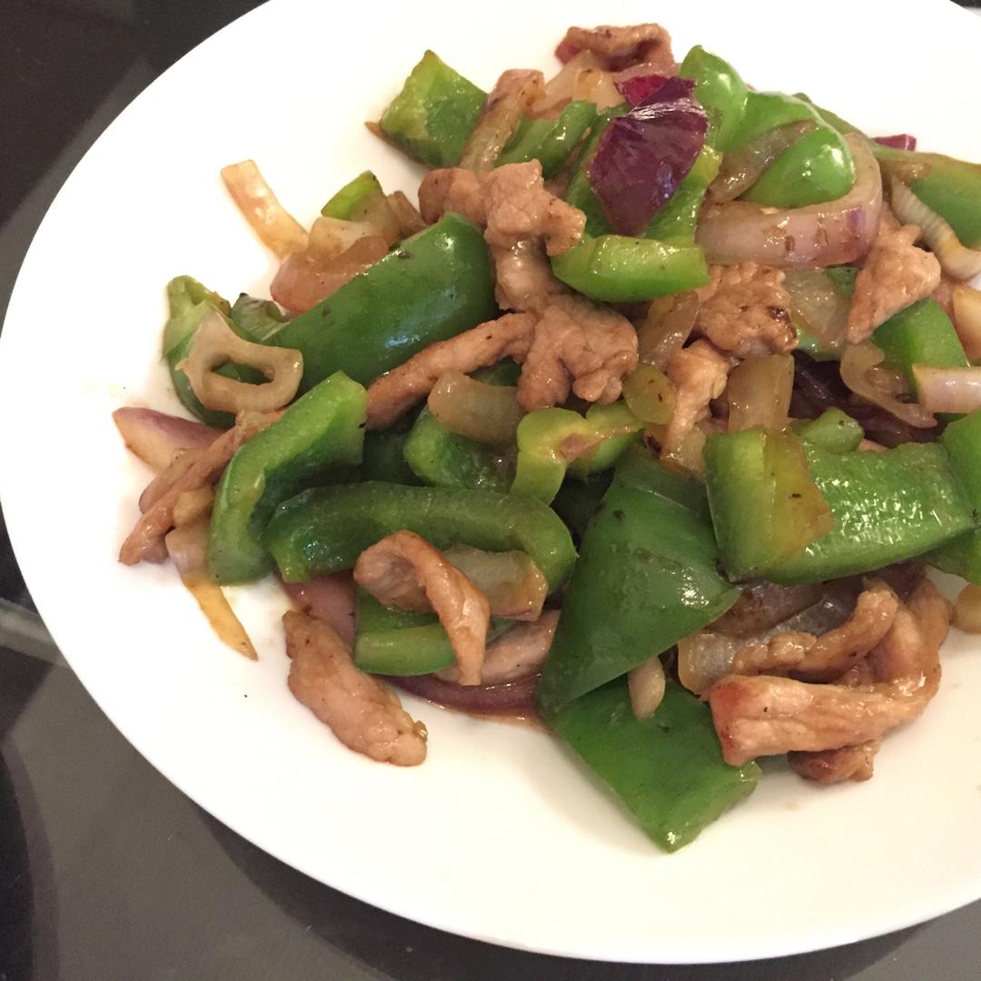 洋葱青椒炒肉