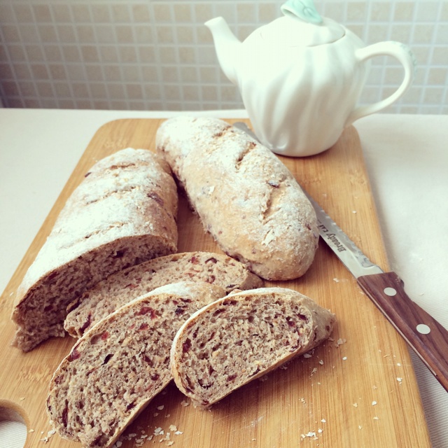 果仁法式乡村面包