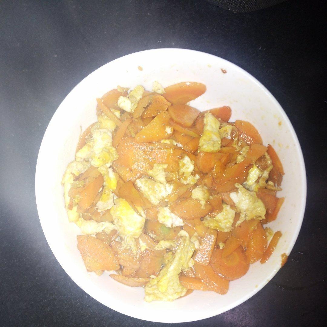 胡萝卜炒鸡蛋