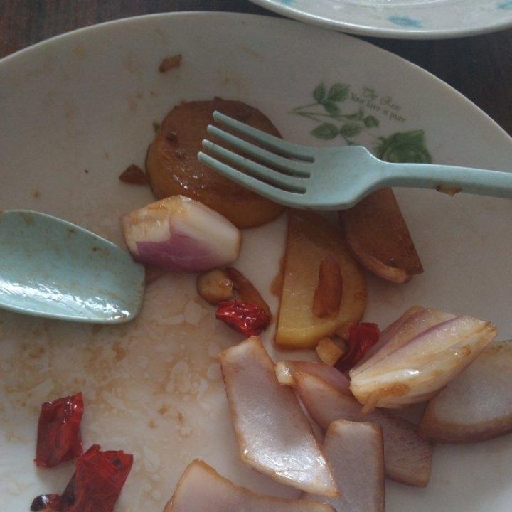 香喷喷的洋葱土豆片