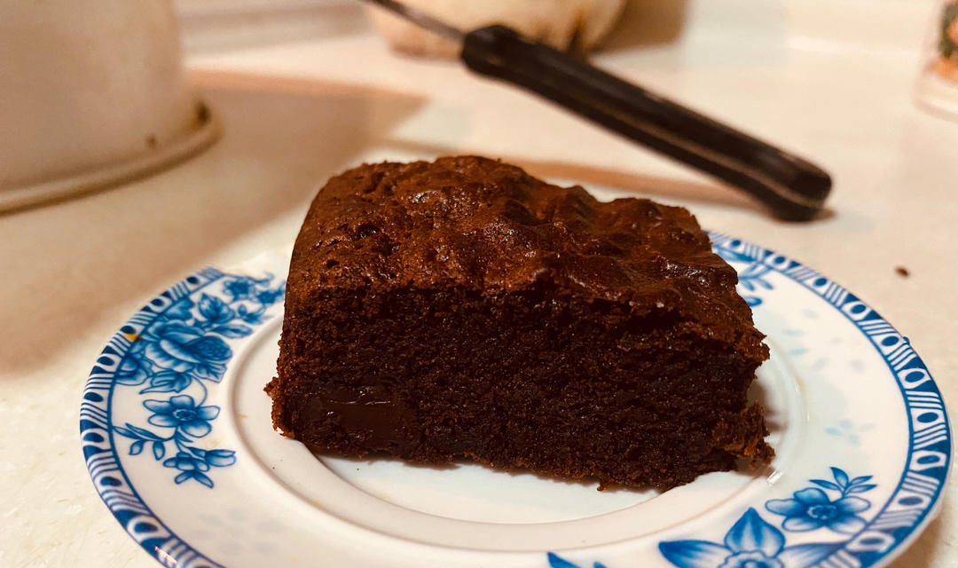 美国名店最受欢迎的酥皮软心布朗尼配方：软糖口感，酥皮脆壳Fudgy Brownies