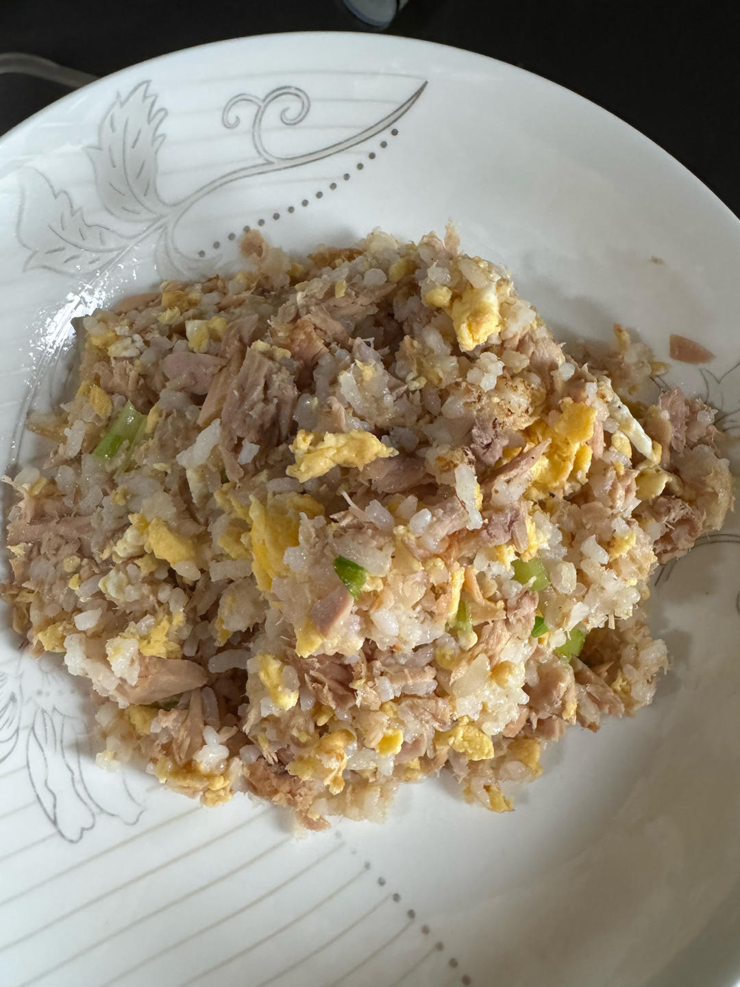 金枪鱼蛋炒饭