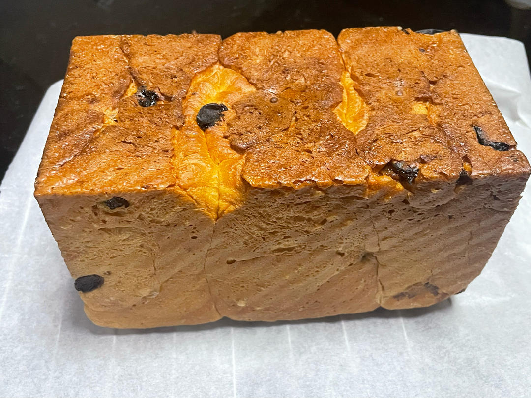 我最近每天做一个的葡萄干吐司，真的超松软好吃！