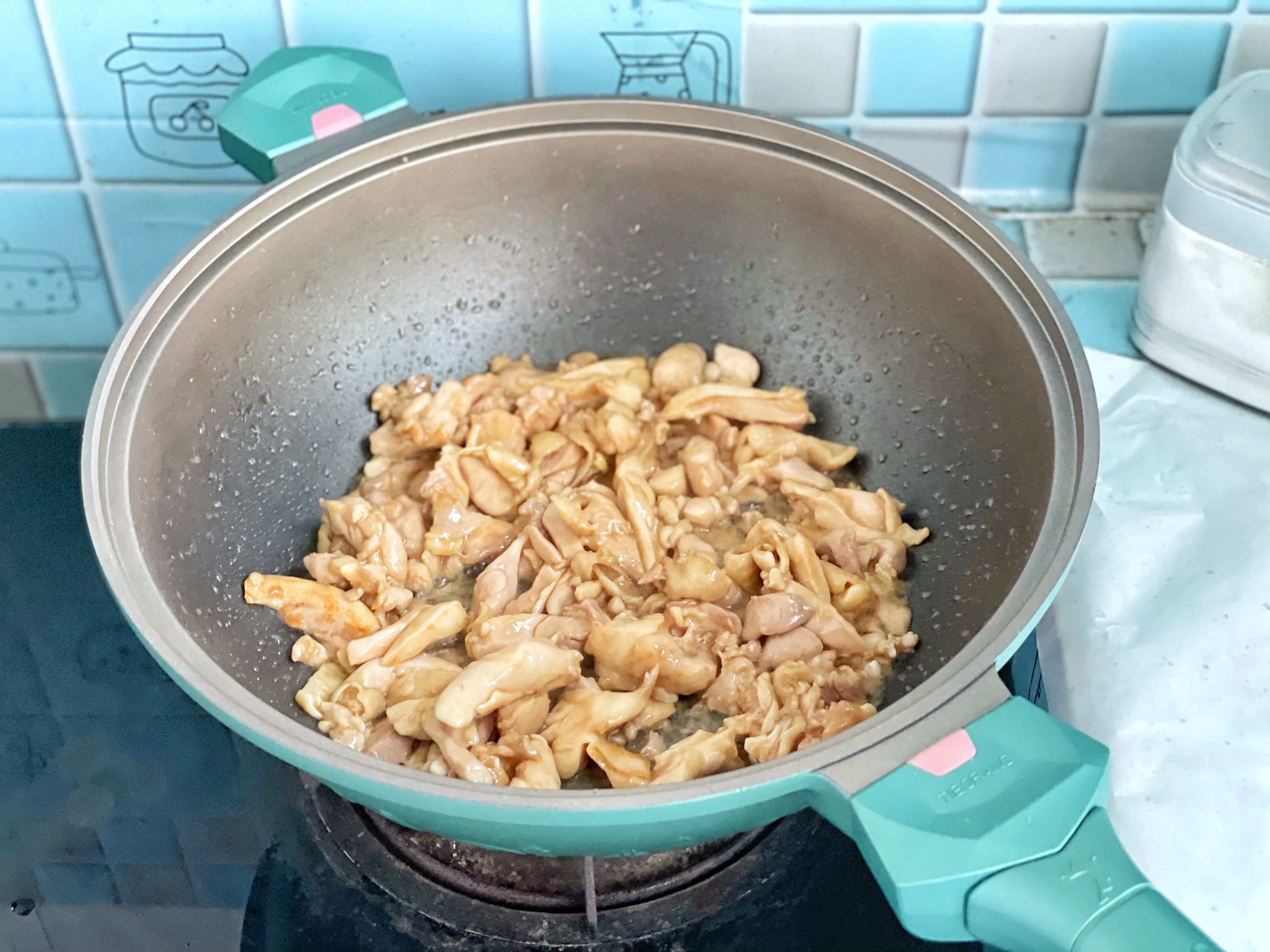 低脂低卡‼️ 家常菜‼️香菇滑鸡‼️好吃到停不下来的做法 步骤3