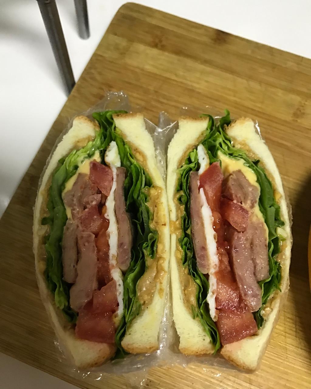 如何做超厚的沼三明治~详细tip！牛油果鸡蛋午餐肉三明治~