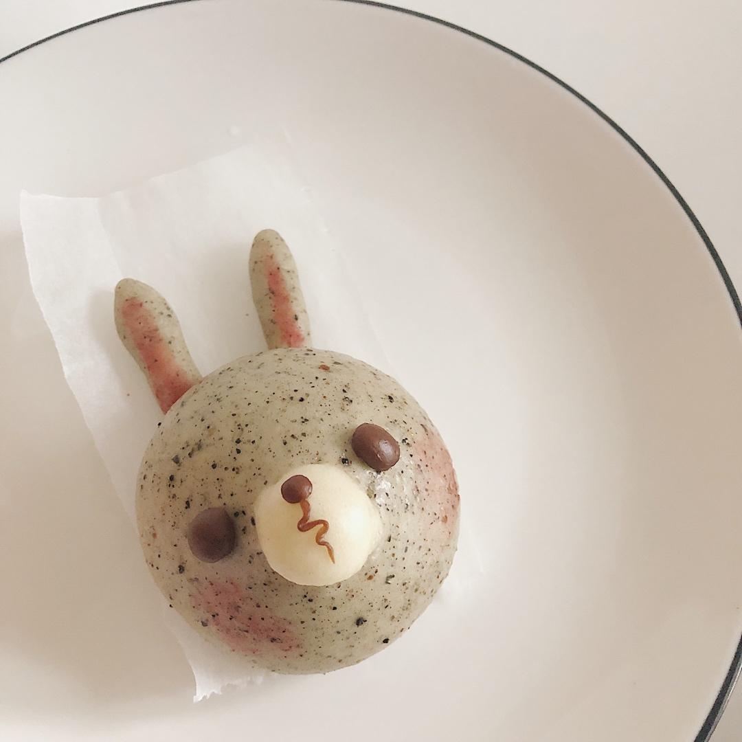 小灰兔养生芝麻馒头