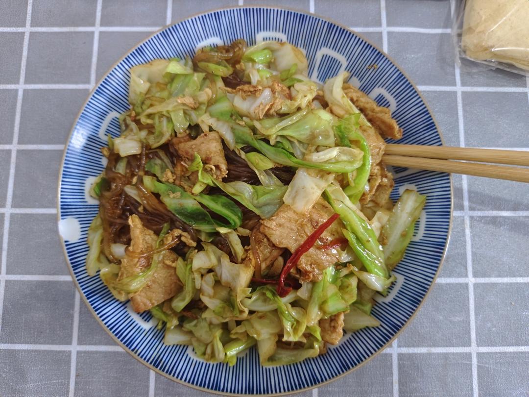 包菜炒肉