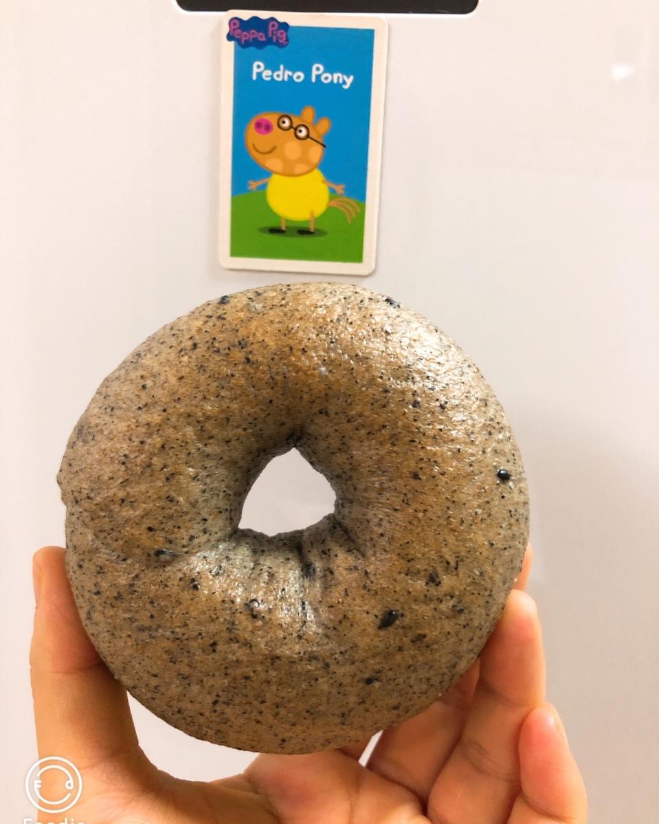 双黑（黑芝麻黑麦）咸口贝果