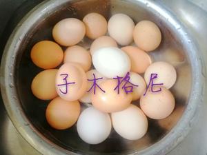 自制咸鸡蛋🥚（腌鸡蛋）配沙拉🥗的做法 步骤1
