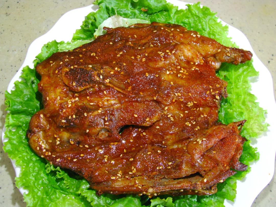 宵夜就吃【沈阳烤鸡架】！咔咔一顿啃，好吃又上瘾