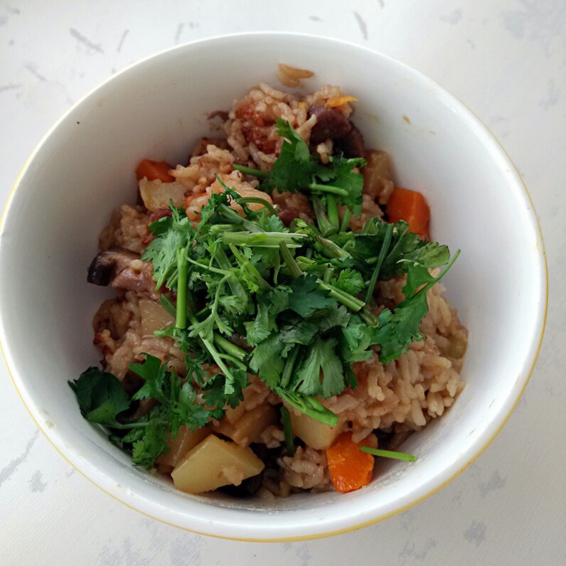 喷香羊肉焖饭