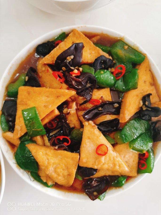 豆腐这样做比大鱼大肉都好吃，简单易做又下饭