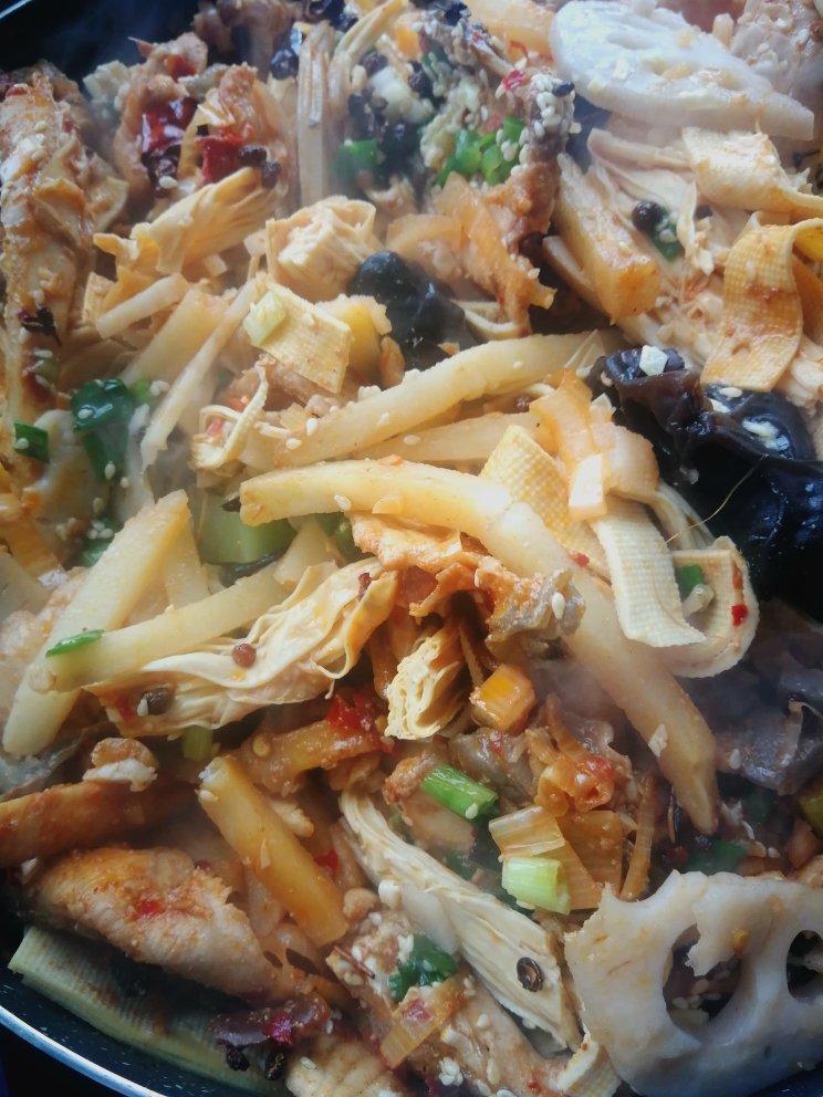 大丰收干锅脆鱼