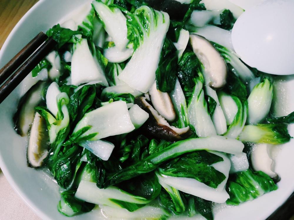 蘑菇炒青菜