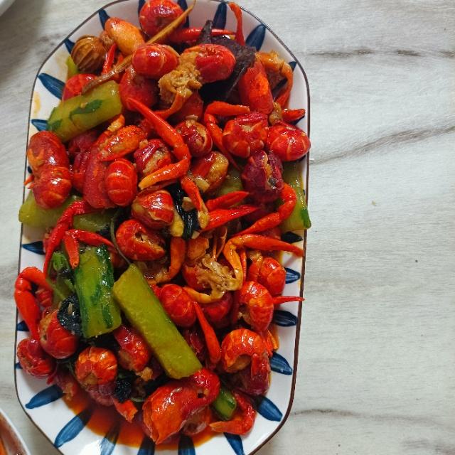 蒜蓉小龙虾🦞-和啤酒绝配「家庭版」附龙虾清理方法
