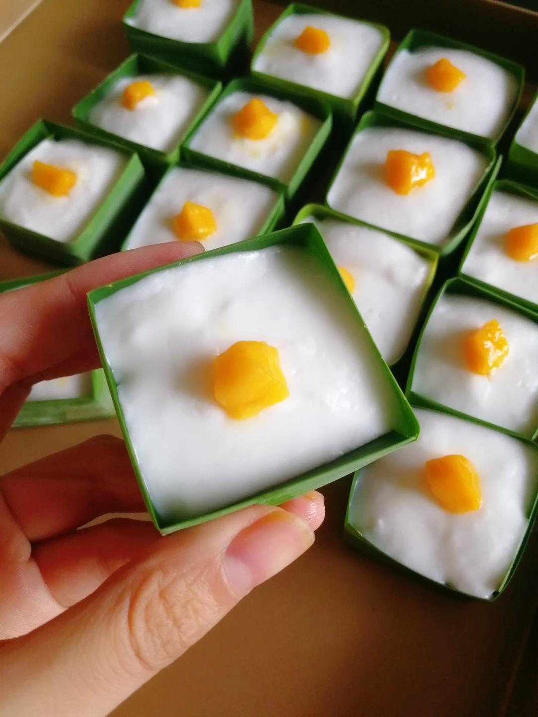 泰国椰汁西米糕- 有详细班兰盒子折叠方法（原创）