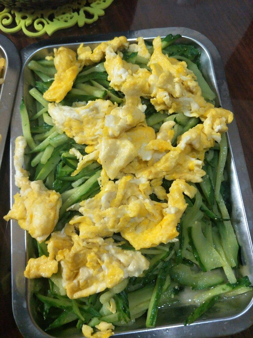 黄瓜木耳炒鸡蛋