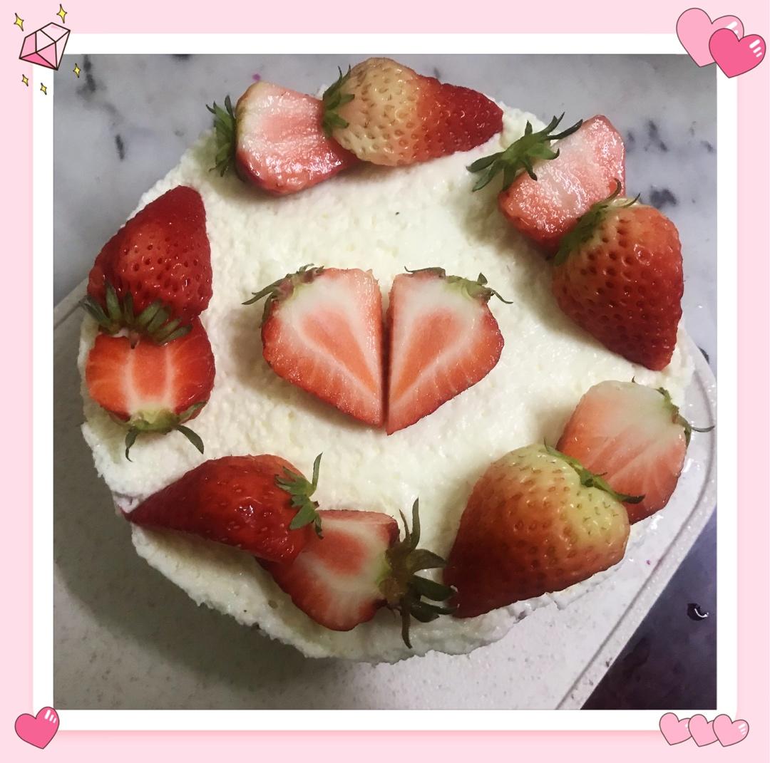草莓慕斯（6寸）