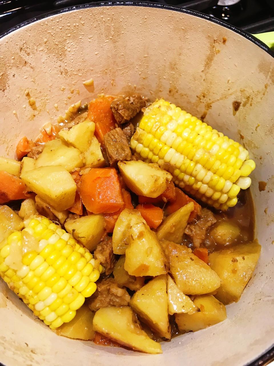 沙沙土豆胡萝卜炖牛肉