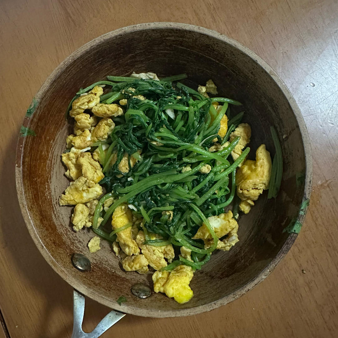 减肥又美味的茼蒿炒鸡蛋