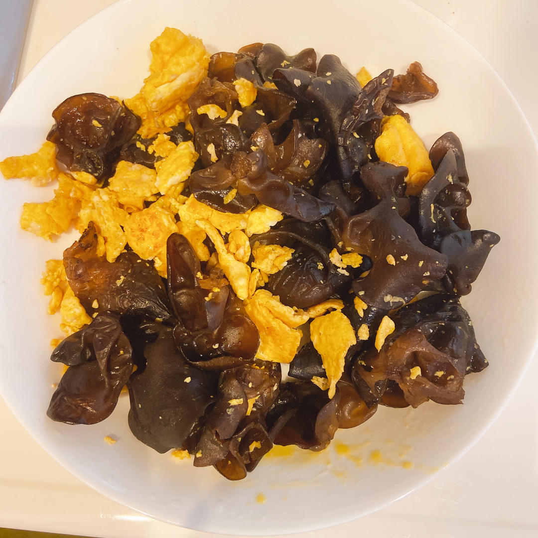木耳炒鸡蛋