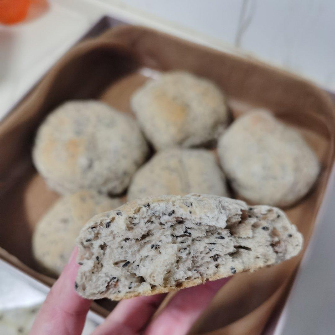 法式核桃黑芝麻欧包—超好吃的低卡烘焙