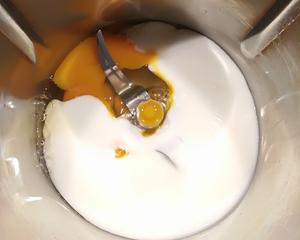 酸奶鸡蛋松饼    小美无糖减脂早点的做法 步骤1