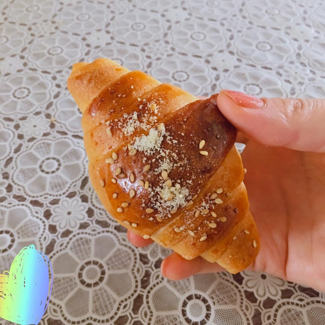 日式海盐牛角面包