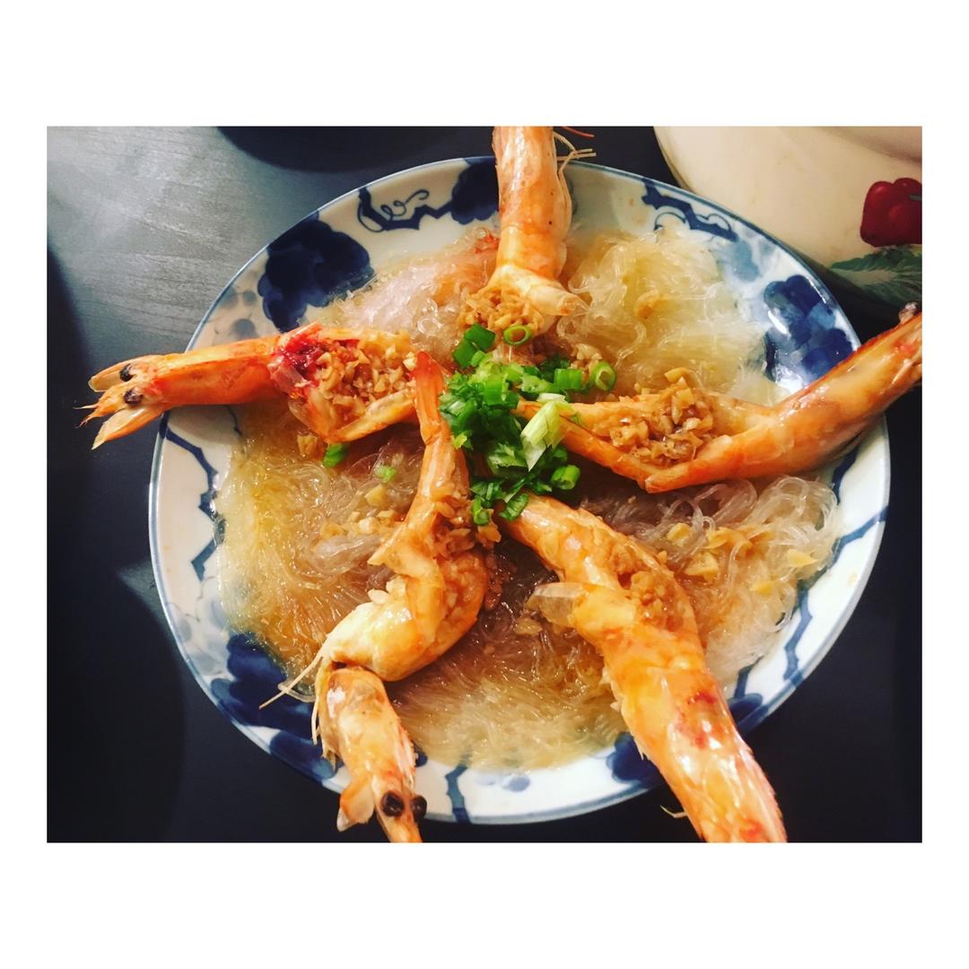 蒜蓉粉丝蒸虾