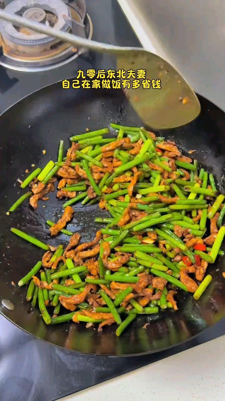 蒜薹炒肉