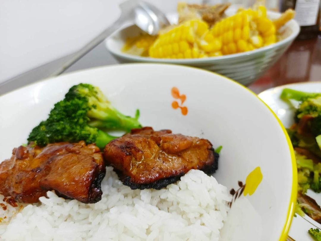 照烧鸡腿饭